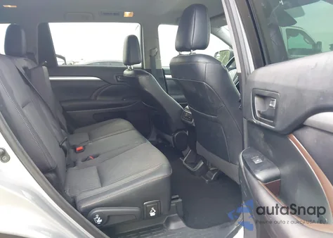 2017 Toyota Highlander Le Plus z USA, uszkodzony, nr VIN 5TDBZRFH3HS367760